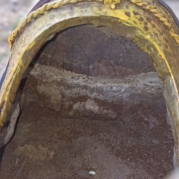 RARE vintage SADDLE planter - do you see ladybug? - Picture 8 of 12